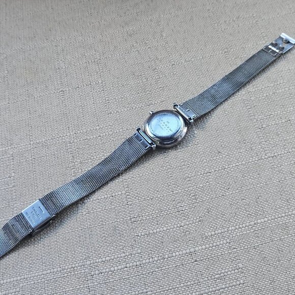 Skagen Denmark Ladies Wristwatch Quartz analog Silver Tone Mesh Strap Watch - Picture 11 of 13